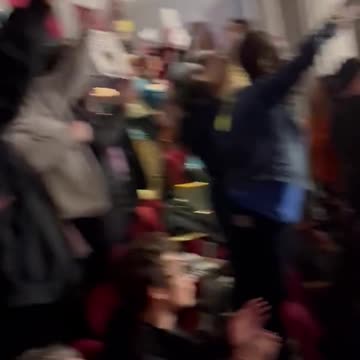 Gun reform protesters flood into TN capitol ahead of House session
