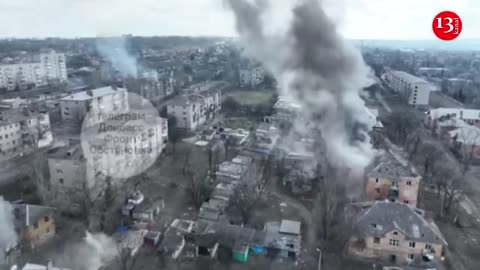 New drone footage of Bakhmut under heavy fire