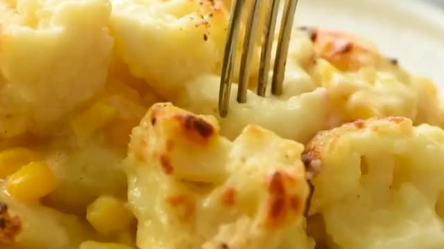 Cheesy Cauliflower Casserole: BAKED Cheddar Cheese Cauliflower Casserole