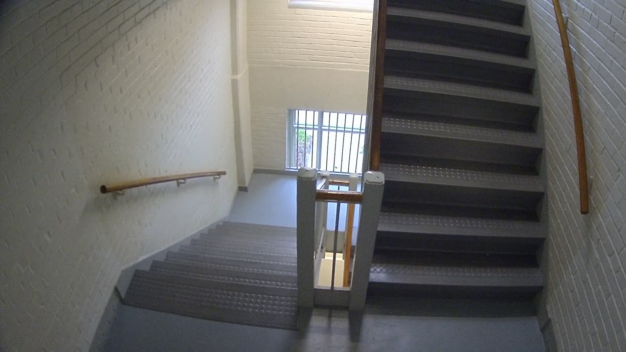3883FHOB03Stair7_2021-01-05_16h17min55s677ms.mp4