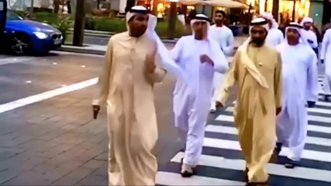 Dubai Shaikh waiting for signal