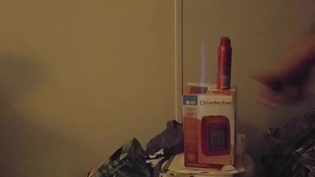 Truco de fuego con fluido de encendedor sale mal