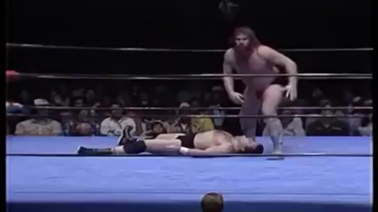 HAVKSAW JIM DUGGAN VS IRON MIKE SHARPE