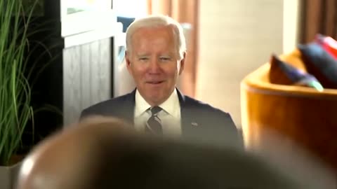 Biden meets Sunak on N.Ireland peace trip