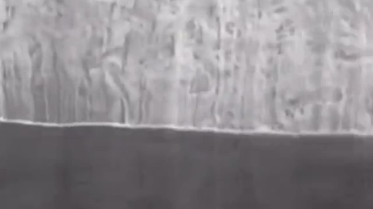 Chemtrail footage from 100 years ago