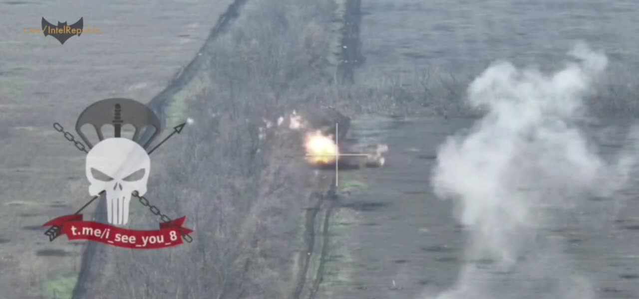 Watch as a Russian T-72 tank faces off against a Ukrainian tank