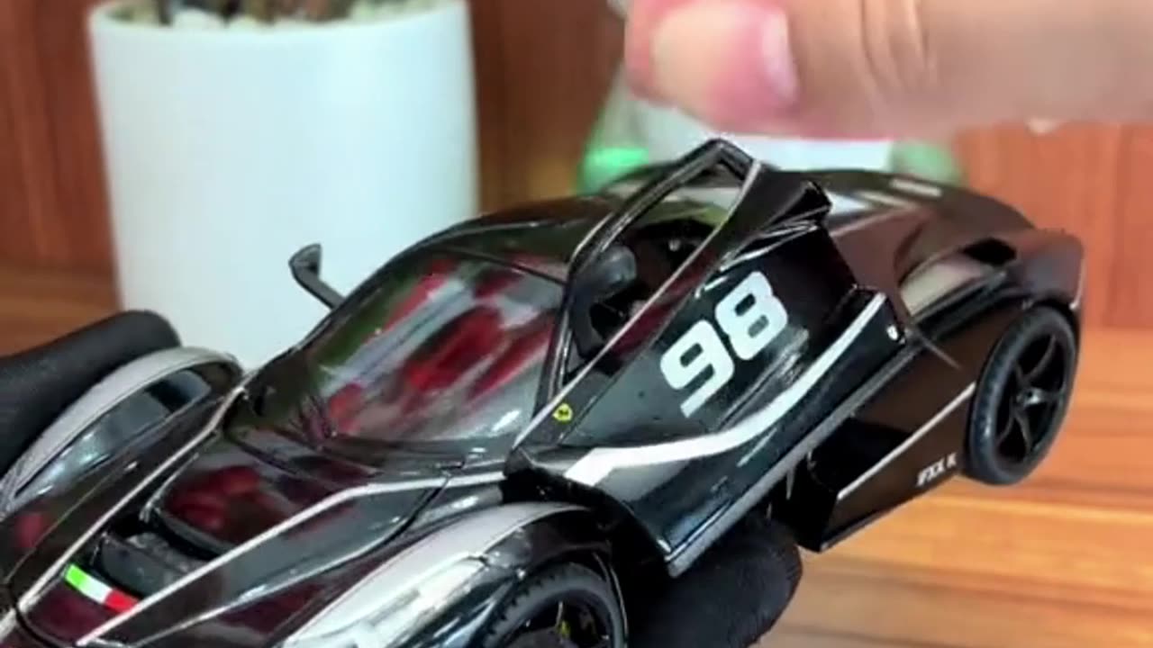 1:24 Ferrari LaFerrari is hot 🔥💨