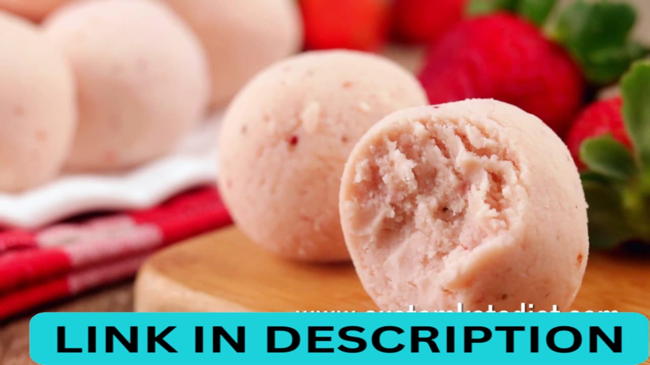 Keto Strawberry Cheesecake Fat Bombs