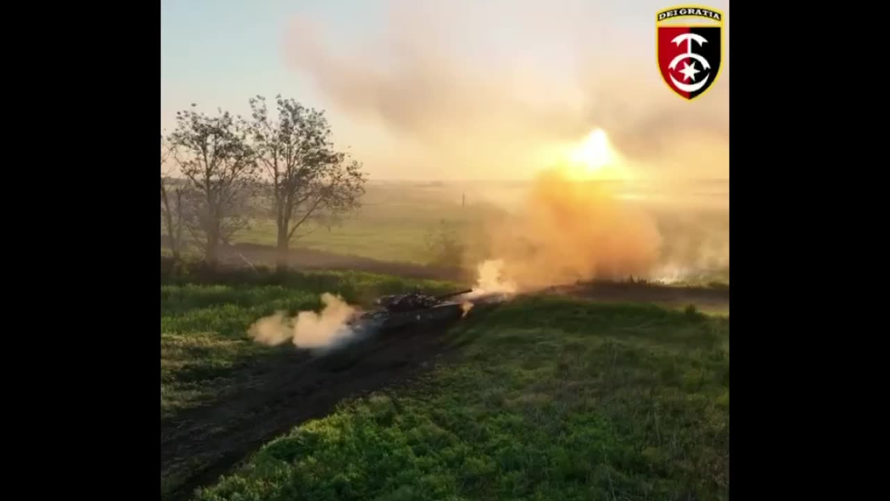 2 tanke ukrainase sulmojnë pozicionet ruse pranë Bakhmut në agim