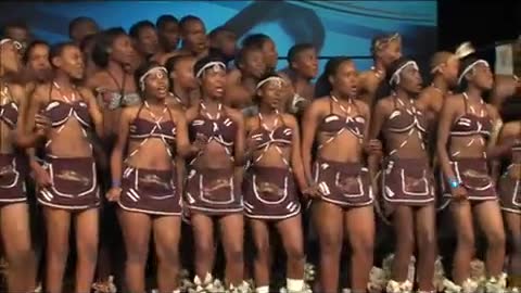 Enjoy South African queens dance