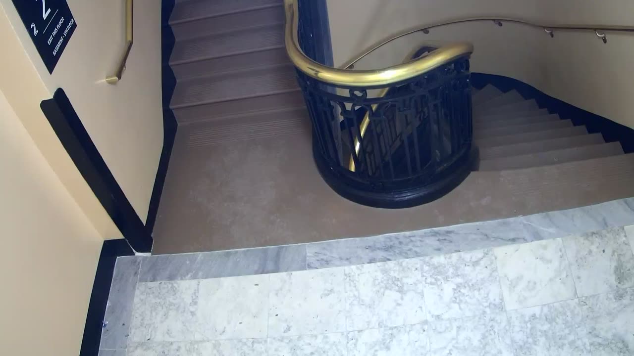 3489CHOB02Stair3_2021-01-06_16h40min01s823ms.mp4