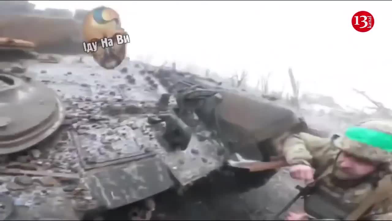 "We’re retreating" - Ukrainian fighters who captured Russian tank subjected to mortar fire