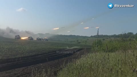 Russian MLRS With Retreating Ukrops!