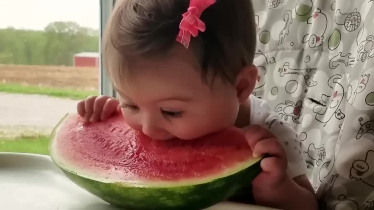 Try Not To Laugh : Baby Eating Fruit For The First Time | Funny baby video-5