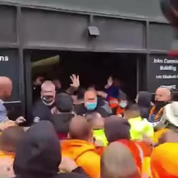 Melbourne Australia Construction Workers Protest the Mandatory Shot