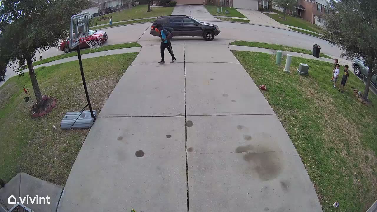 Amazon Delivery Driver Dunks Basketball for Kids