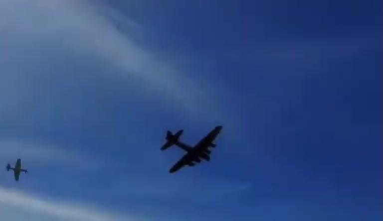 Two planes collide at Dallas Air Show.