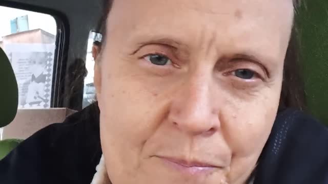 02.12.2021 Als Maskenbefreite warten im Auto oder von Hypochondern