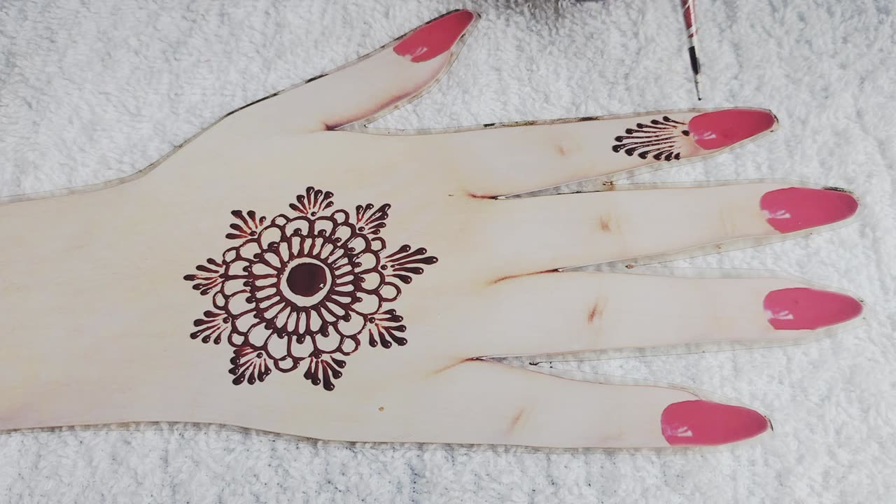 Very Easy Gol Tiki Mehndi Design | Back Hand Simple Mehndi Designs | Sana Designs