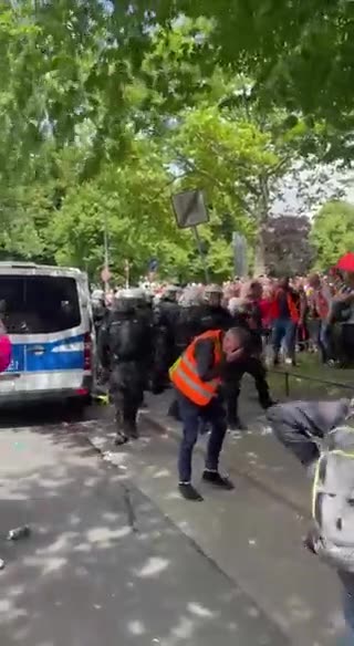 Militant labor action in Hamburg, where workers are protesting at the docks.
