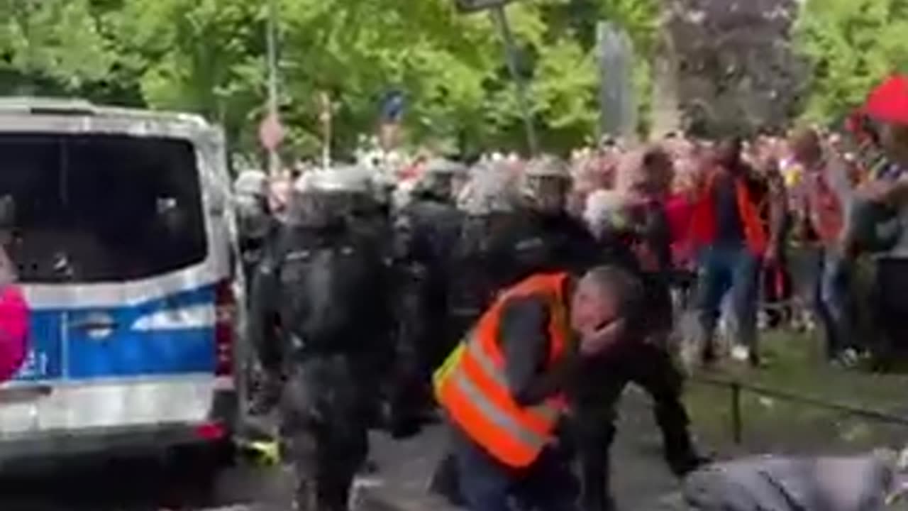 Militant labor action in Hamburg, where workers are protesting at the docks.