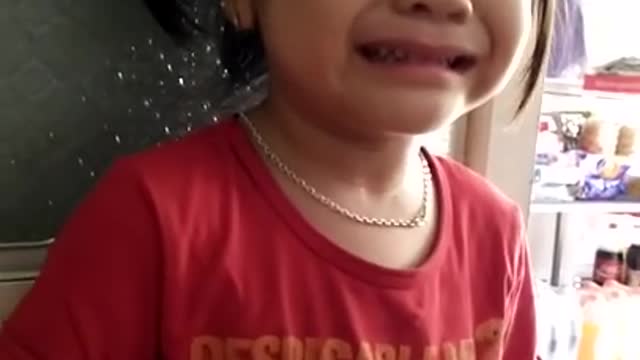 She cried because she was scolded by her mother/How to curb your toddler's fake crying