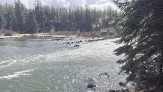 ENJOY the Peace & Quiet of Mighty Deschutes River – Central Oregon – 4K
