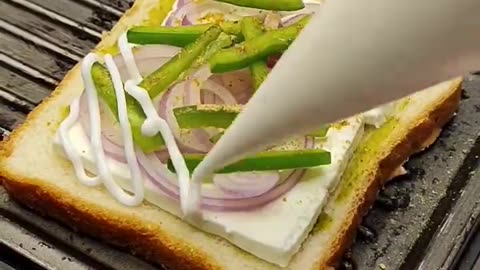 delicious grill sandwich