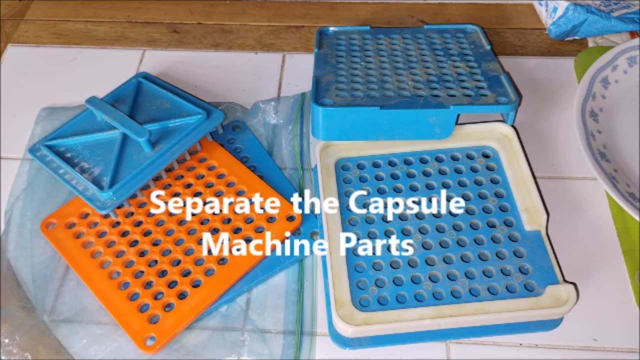 How to Use a Capsule Filling Machine: Grow Herbs, Buy Powders in Bulk and Capsulize!