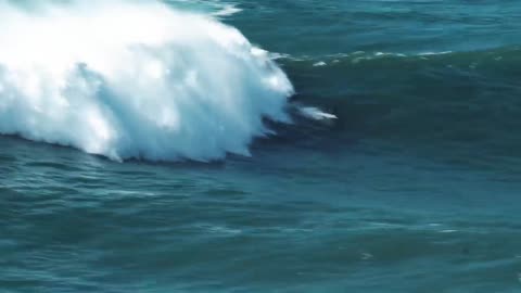 Nazaré - Big & Raw