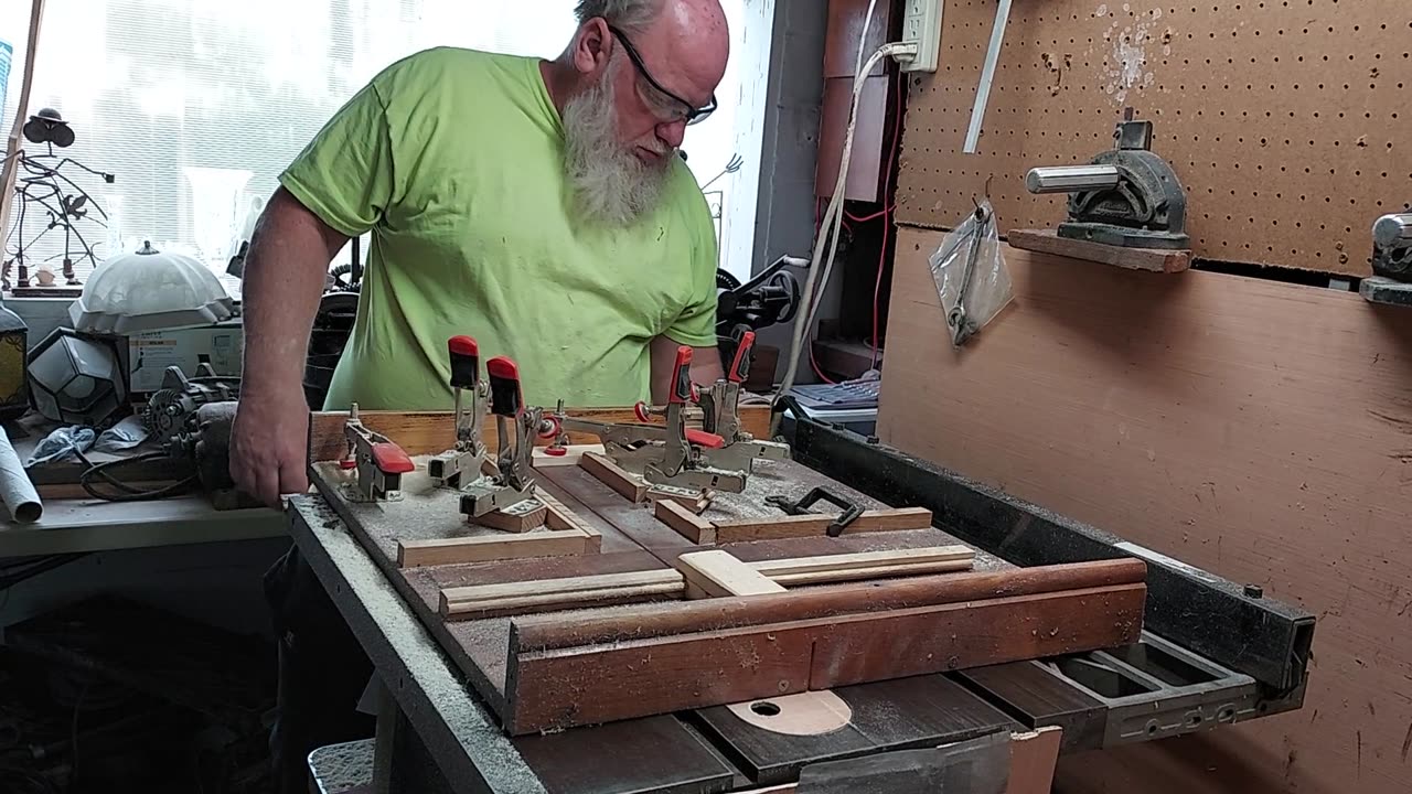 Cross cut Table saw sled.