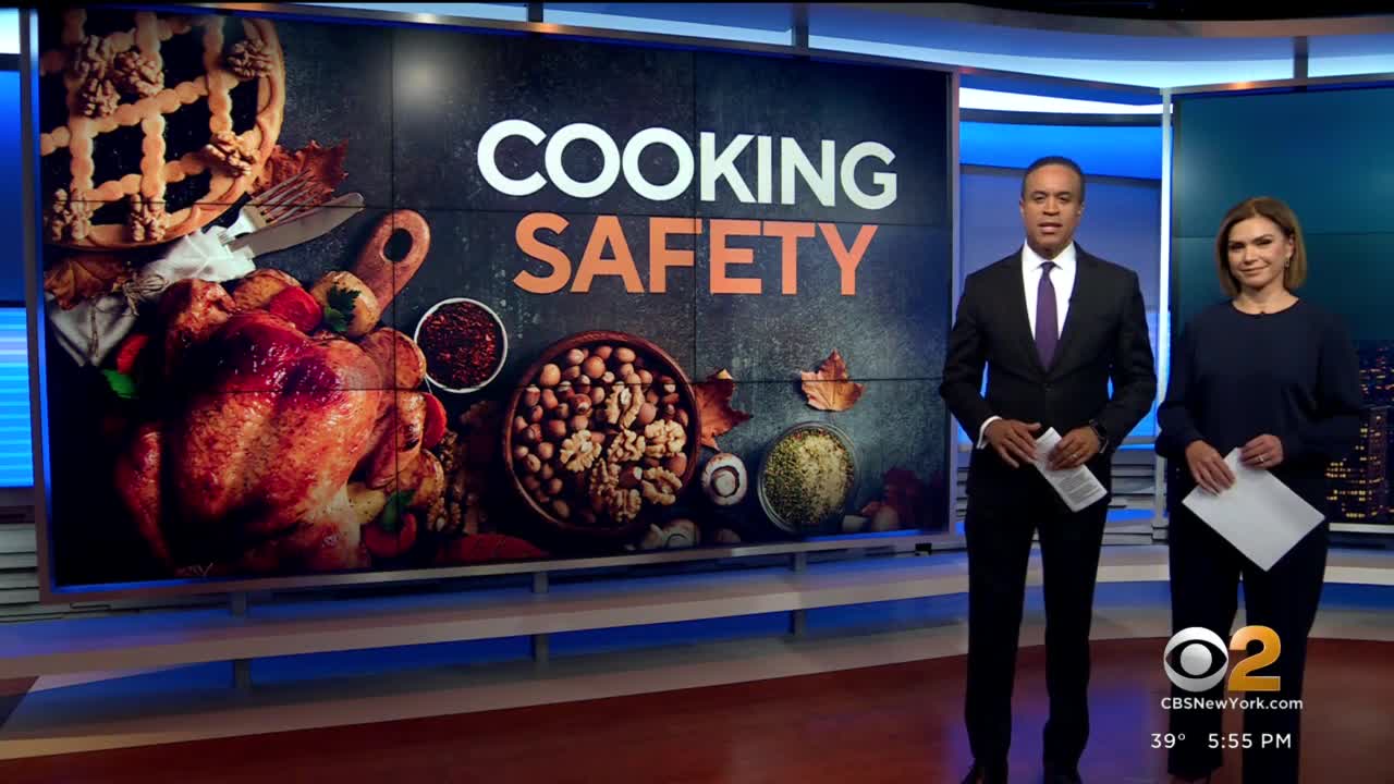 Thanksgiving meal prep safety tips