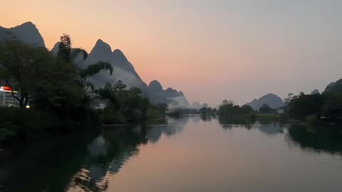 The light boat has passed the mountains, but that's all