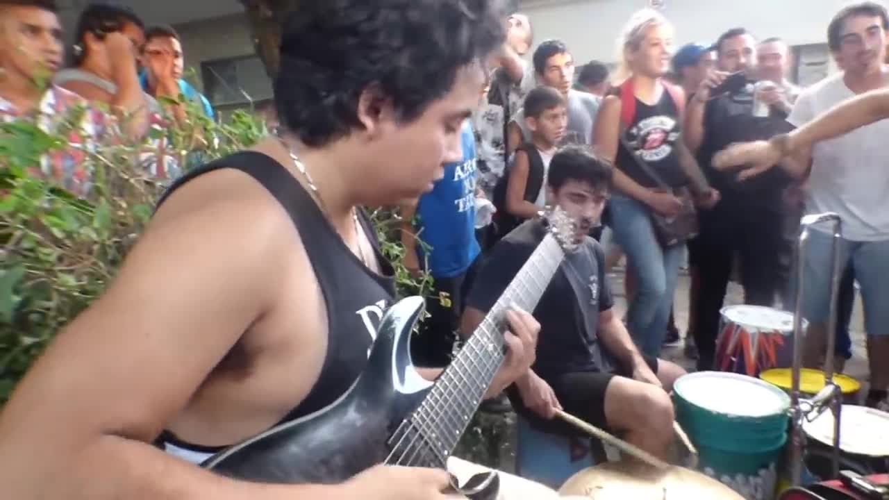 Amazing street guitar and drums performance - Fear of the dark - Cover