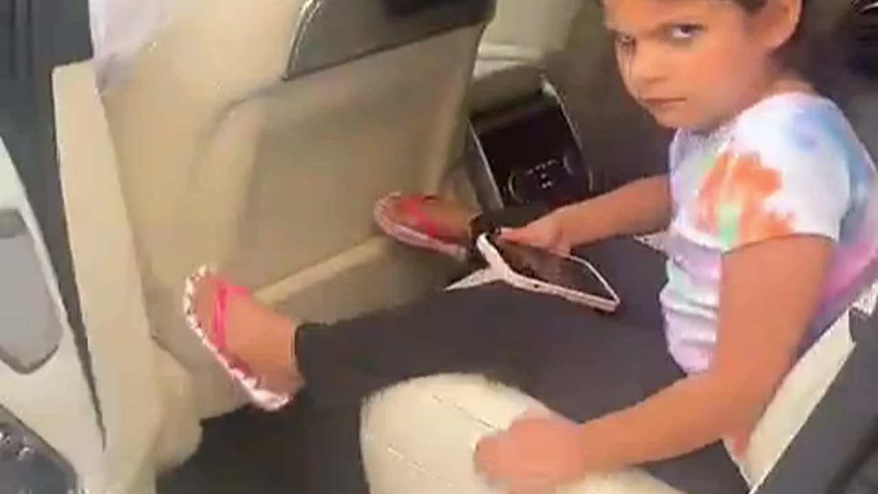 Amir Khan Left His Daughter in Car When He Sent it For Valet Service