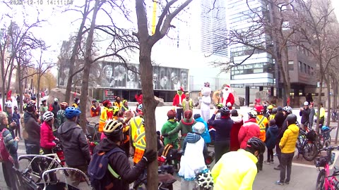 Grinch ride for bike community and fun! (includes santa and the grinch himself)