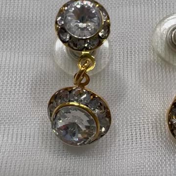 Gold Tone Post Earrings. Made with Swarovski Crystals. Party. Banquet. Event.