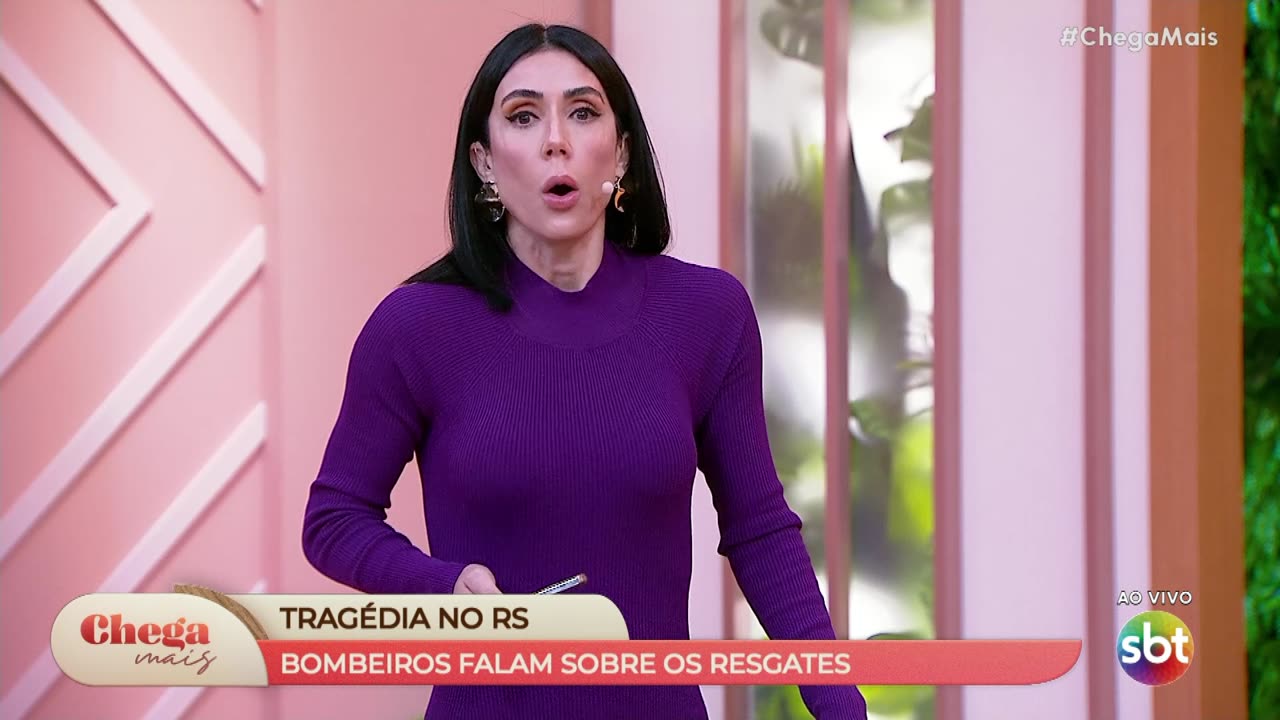 Michele Barros de vestido roxo [parte 2]