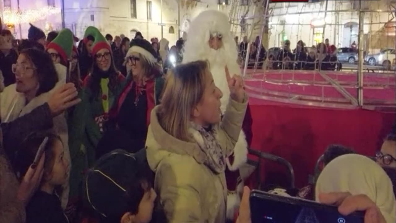 Natale 2024 ad Andria: accensione degli Alberi Natalizi in città