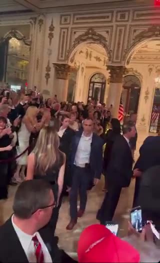 FLOTUS Report @MELANIAJTRUMP Our First Lady Melania Trump 🥰