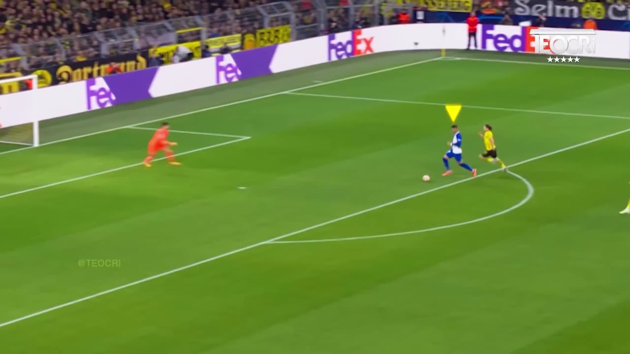 Epic Football Fails and Funny Highlights"