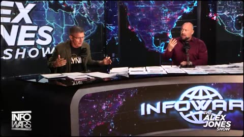 General Flynn and Alex Jones: The Deep State is Desperate!