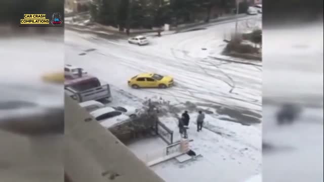 Bad Driving/Snow Crash Fails Compilation #69