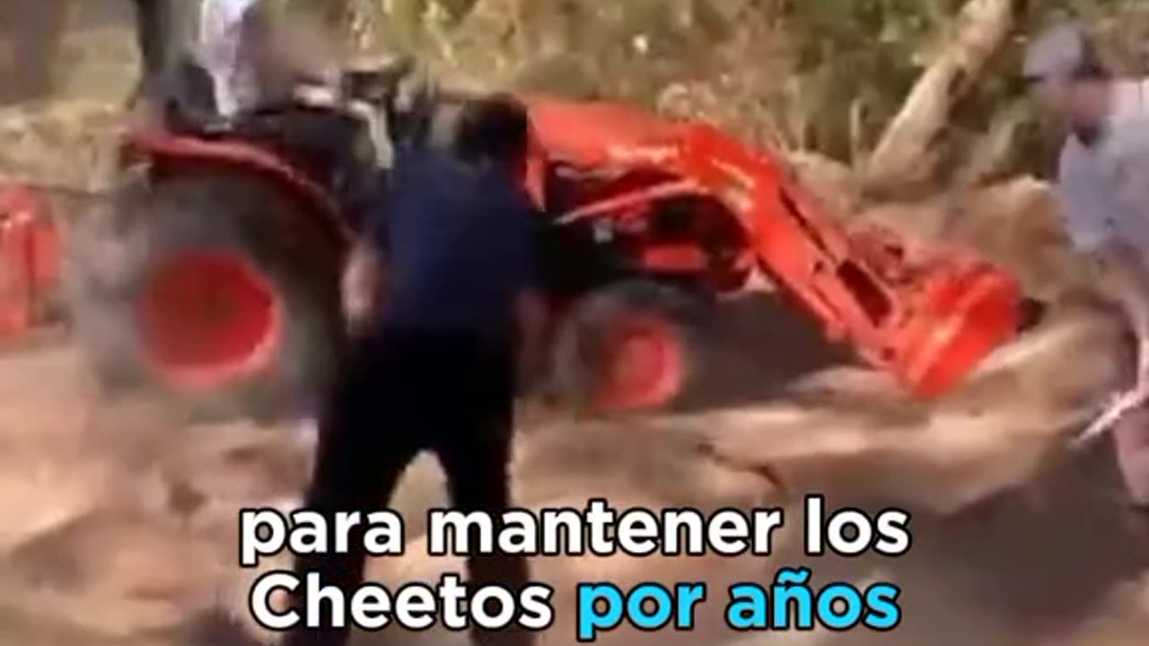 Hombre Estadounidense entierra Cheetos para ser abierto en 10,000 años (2)