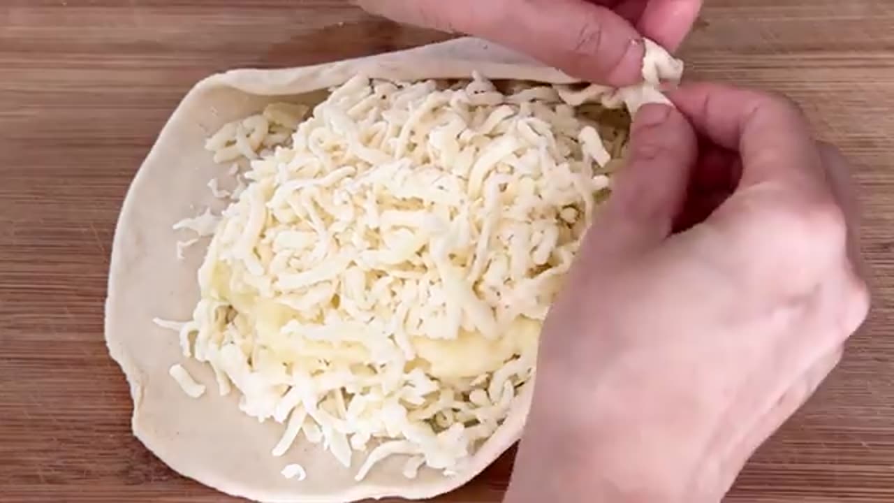 Cheese Potato Bread baked in frying pan | No Oven, No yeast, No egg