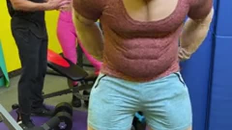 guy TRANSFORMS to get gym girl's number!!!❤