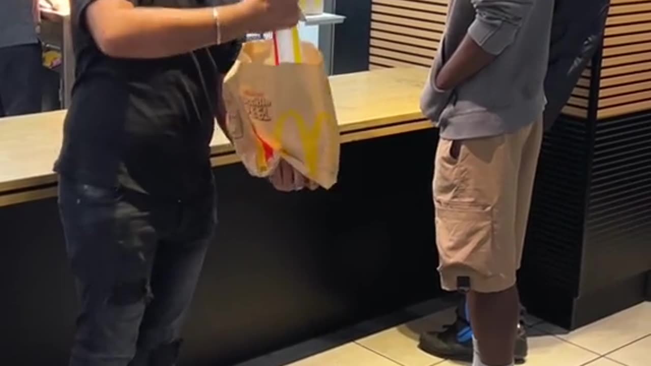 GIANT STRAW In tiny bag... 😱