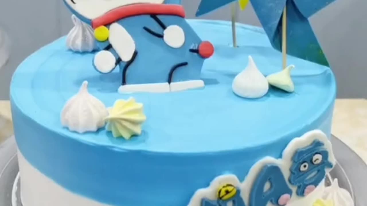 Doraemon cake decorating