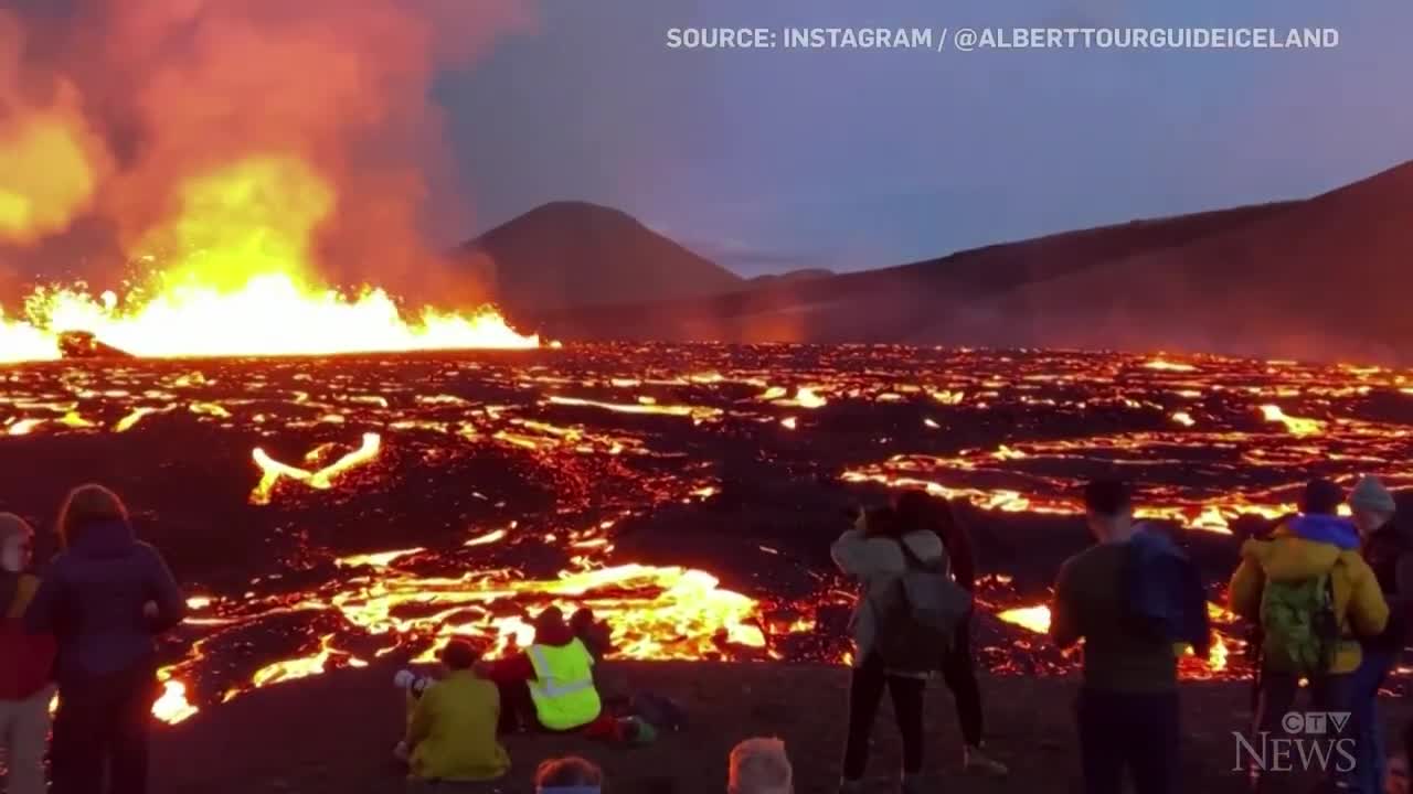 Volcano watchers get close-up view of eruption in Iceland