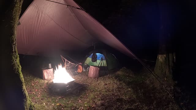 Sorting out the sleep system in the tent. Campfire. Nightlapse 26th Sep 2022